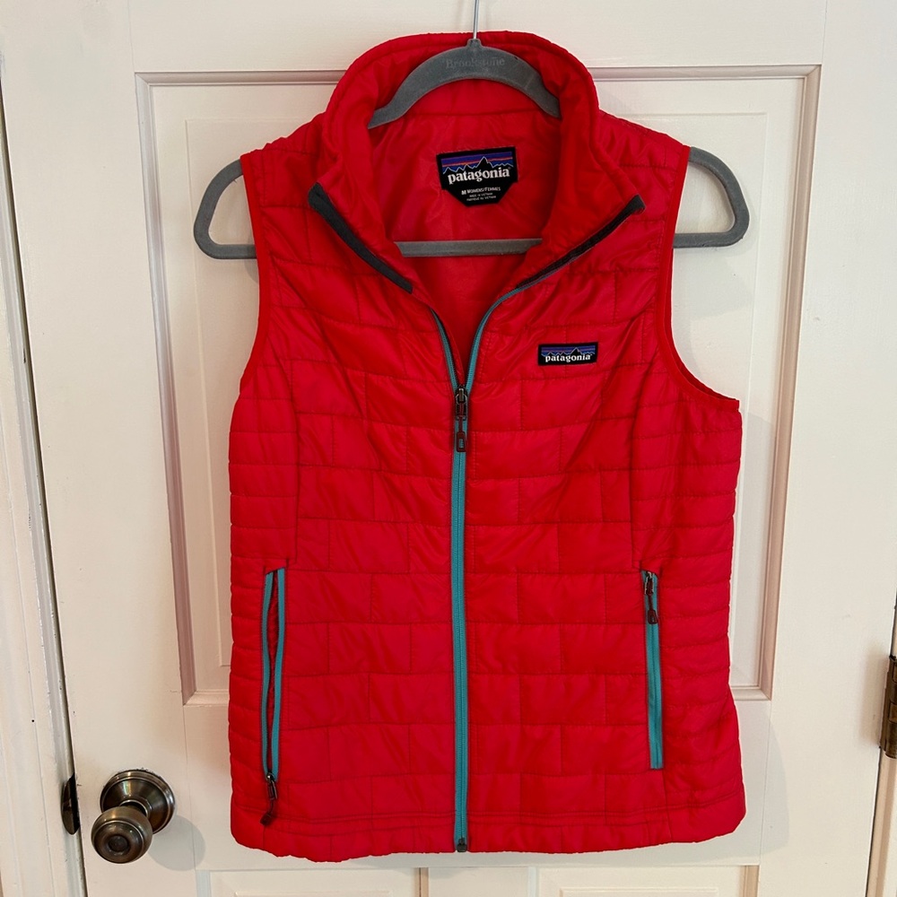 Patagonia Red Vest Outdoor Essential